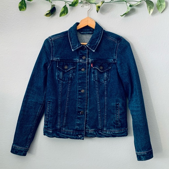 Levi's Jackets & Blazers - Levi’s denim jacket